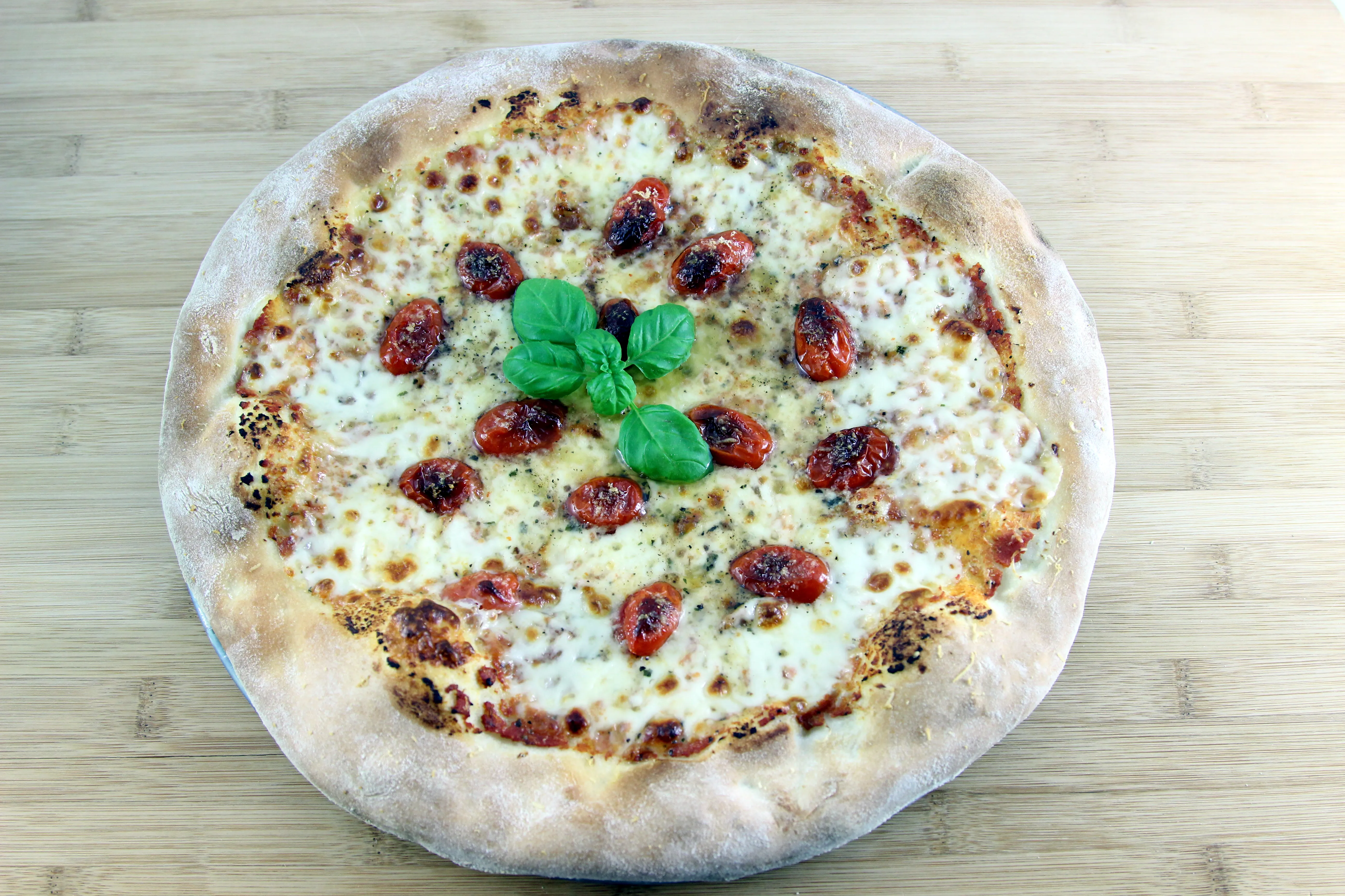 Pizza Tomates et Basilic