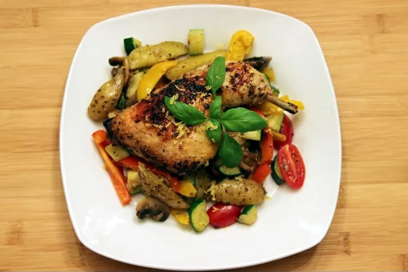 Cuisse de poulet aux légumes